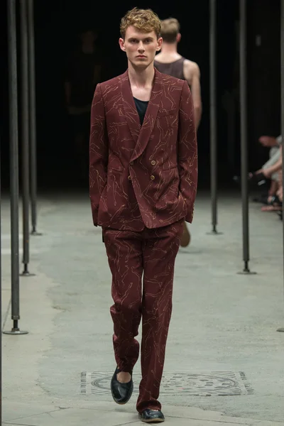Look 40